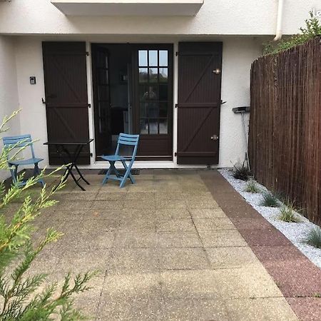 Studio De Plain-Pied Avec Terrasse Tout Proche Mer Courseulles-sur-Mer Ngoại thất bức ảnh